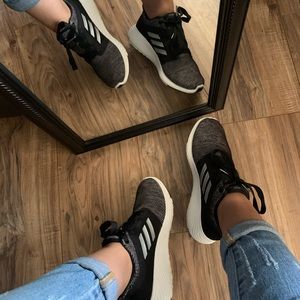 Adidas grey tennis shoes